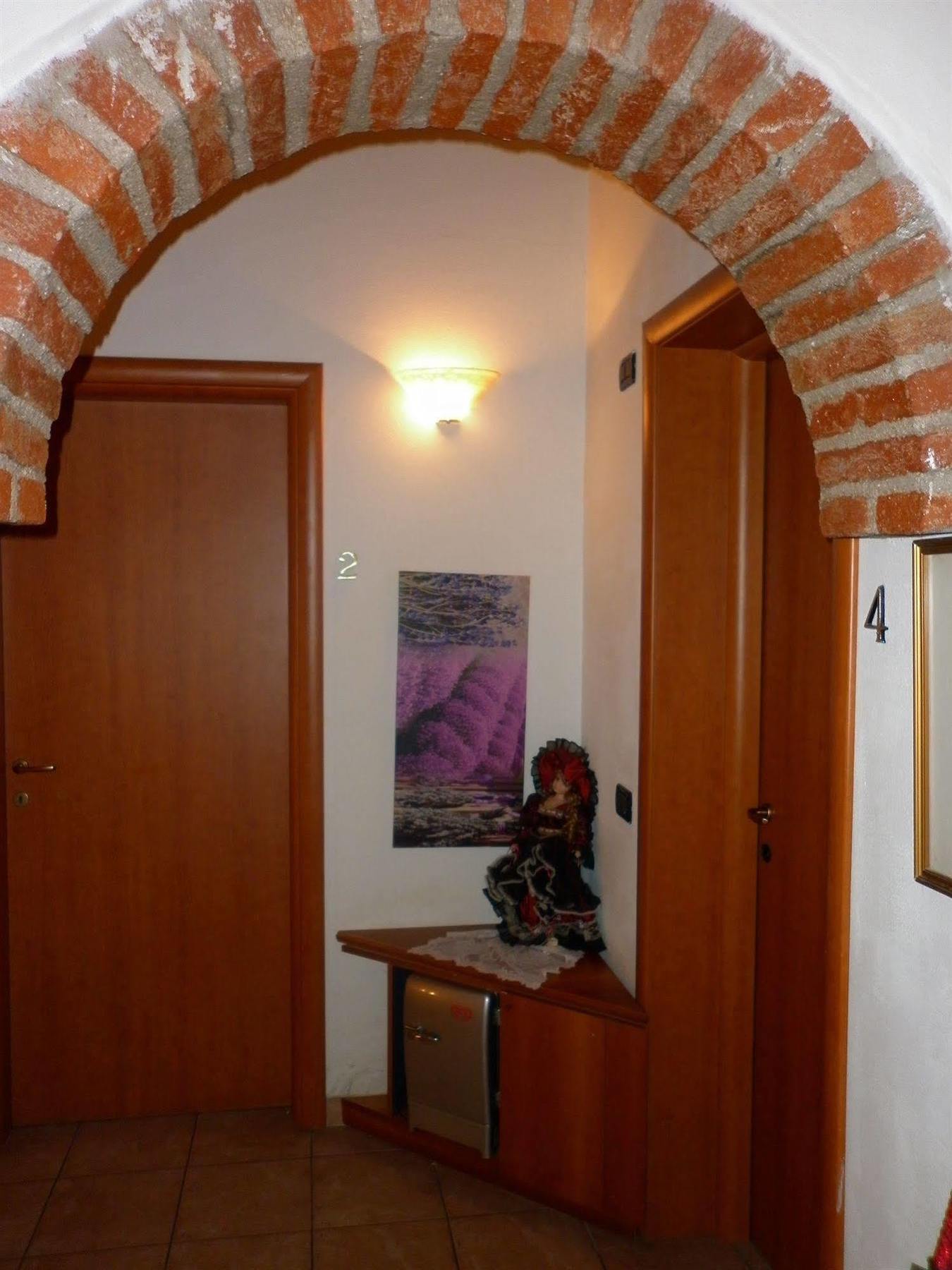 Bed and Breakfast La Cascina Di Alice Кастильоне-делле-Стивьере Экстерьер фото